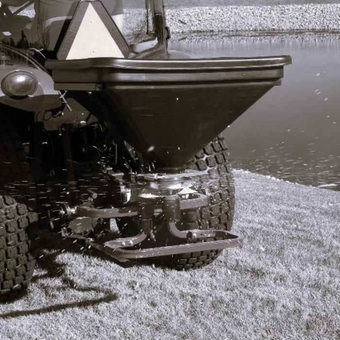 Ag Spray Dry Material Spreader, 3 Point Hitch - 12 Volt - Graneer