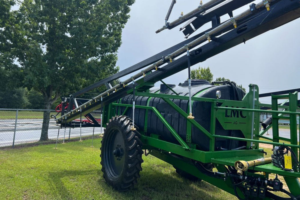 LCM Ag 600 Series Pull Type Sprayer - Graneer